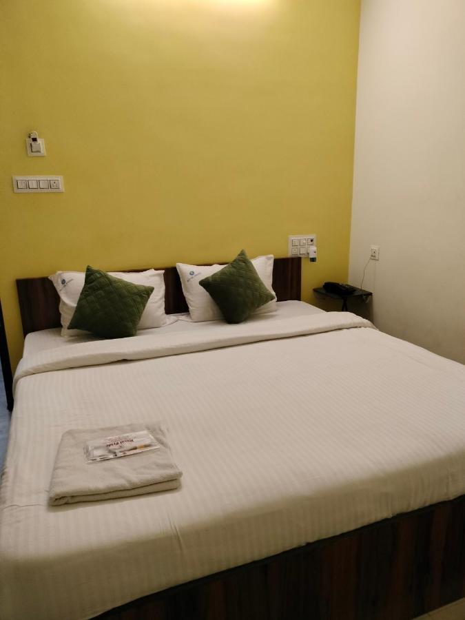 Pph Living Royal Pride Bed and Breakfast Madurai Exterior foto